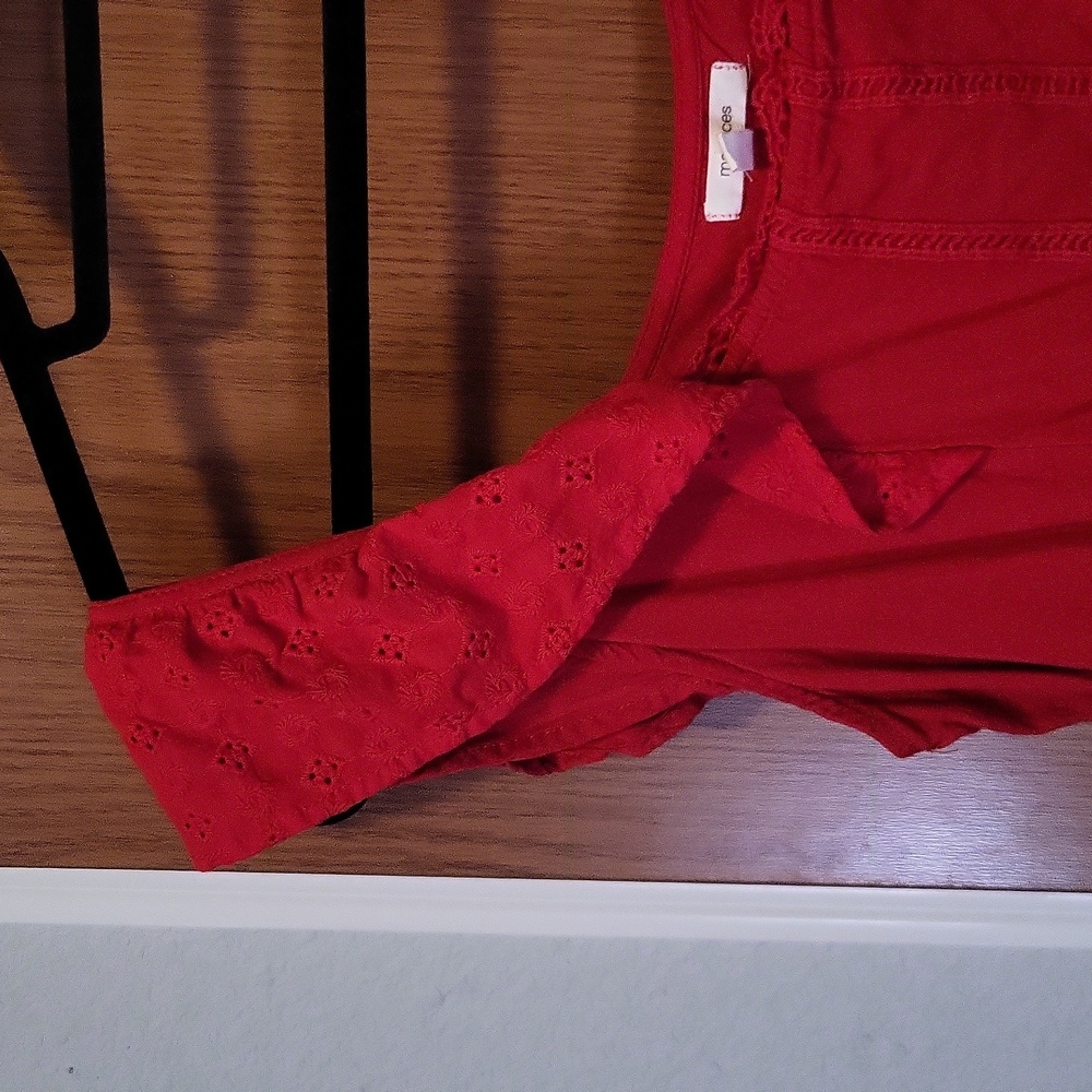 L Tank Top - Picture 3 of 5